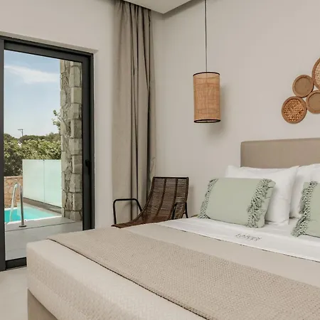 Ξενοδοχείο με διαμερίσματα Lagoon Luxury Suites *